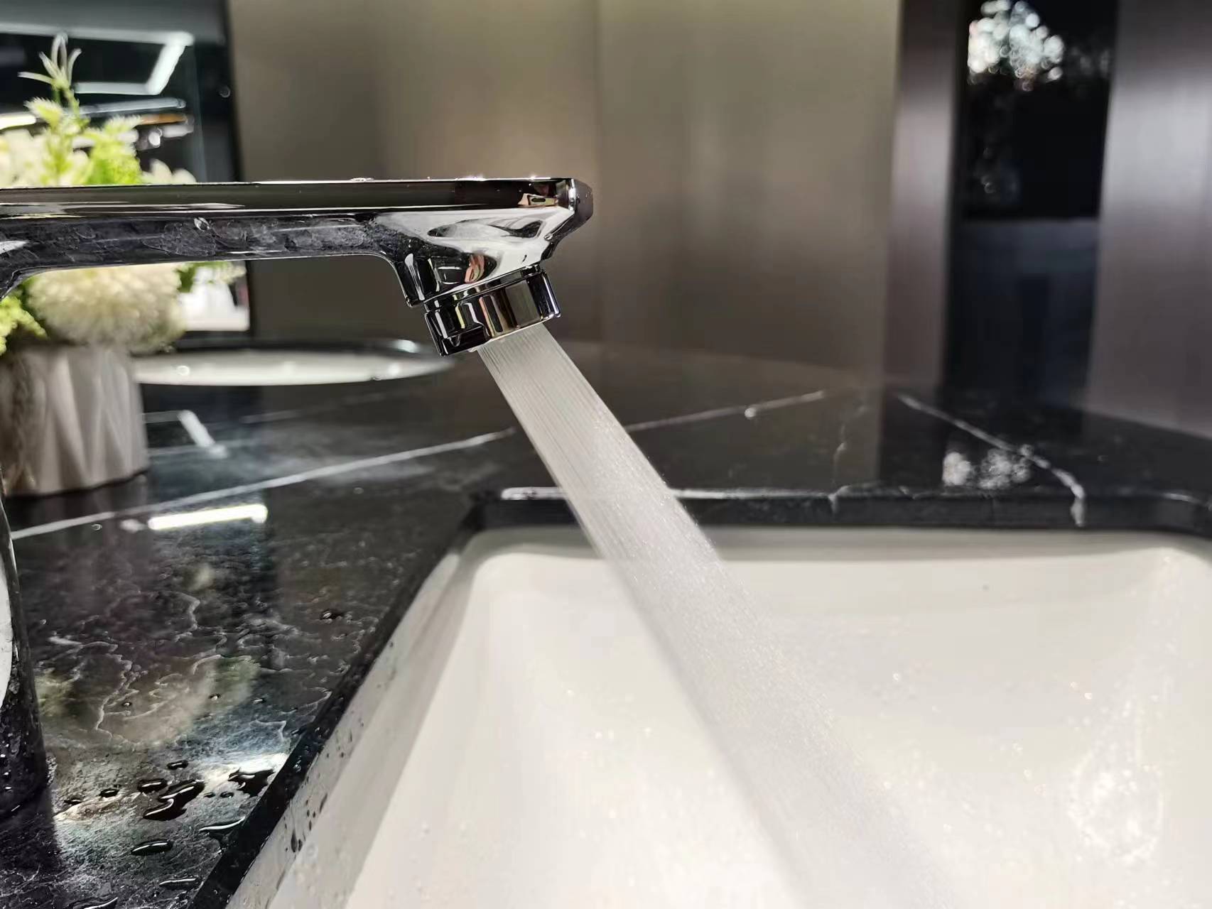 New no-splash spray aerator